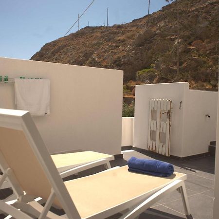 Kamári Moschatos Beach House מראה חיצוני תמונה