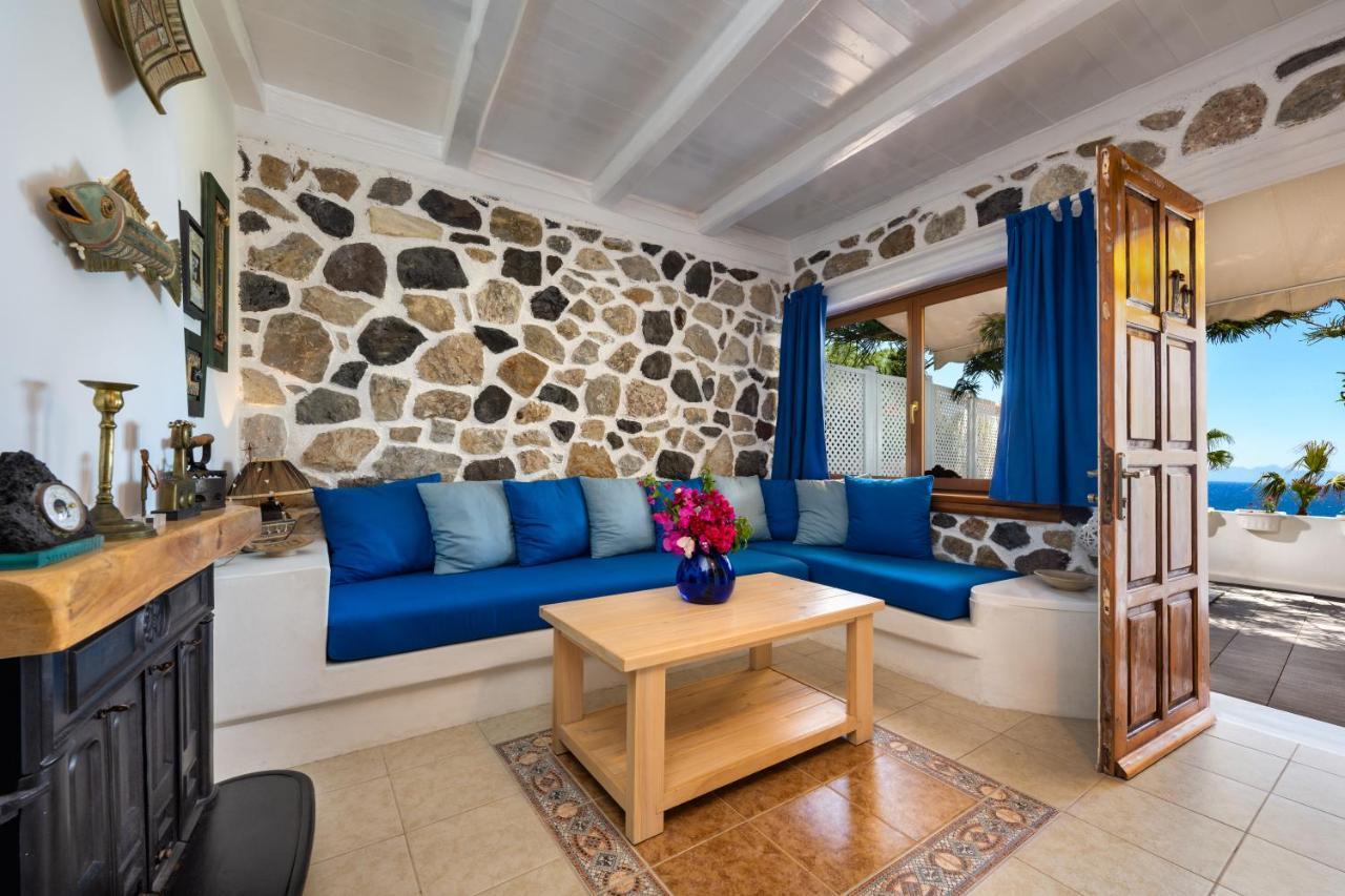 Kamári Moschatos Beach House מראה חיצוני תמונה