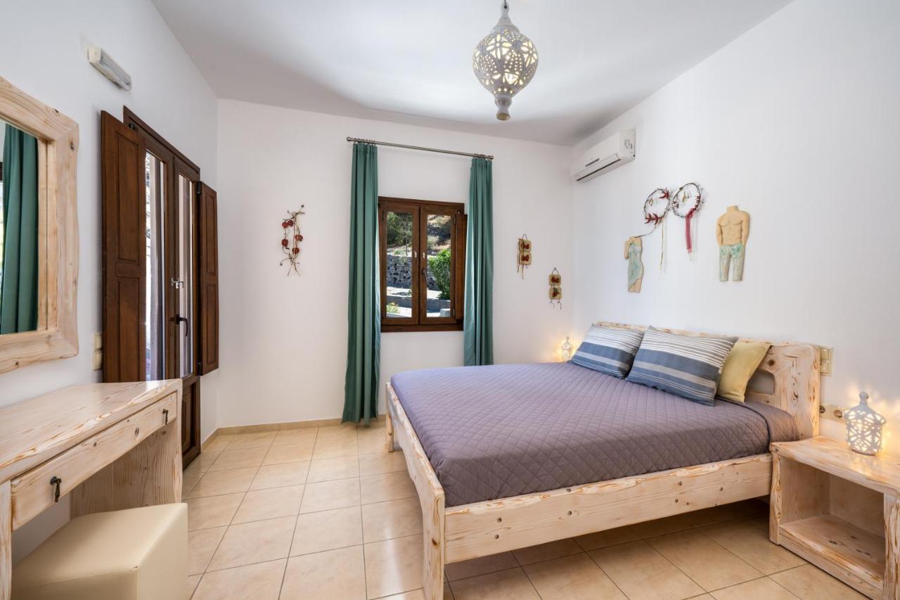 Kamári Moschatos Beach House מראה חיצוני תמונה