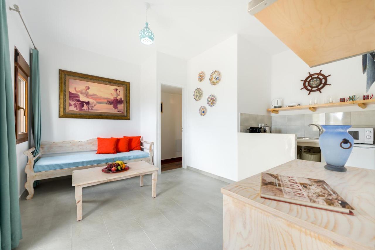 Kamári Moschatos Beach House מראה חיצוני תמונה