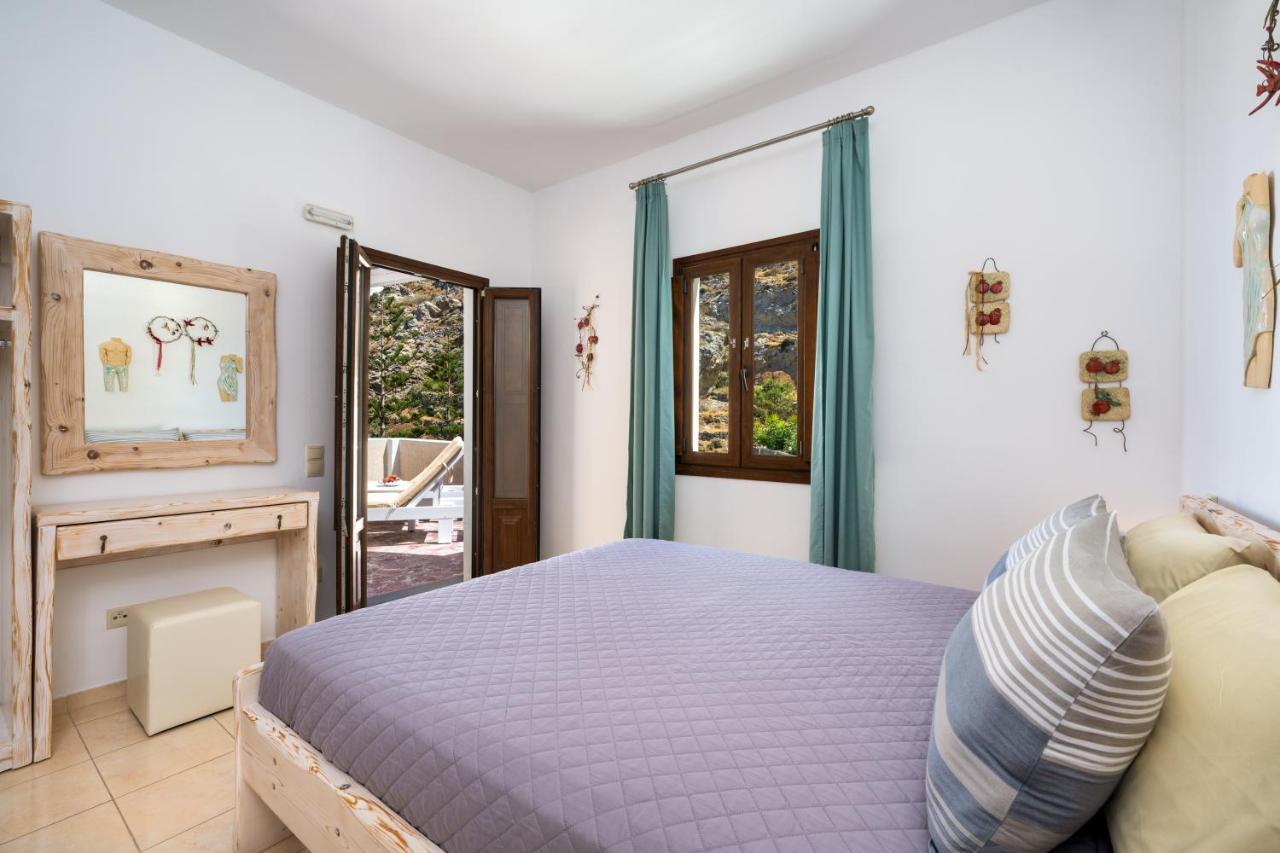 Kamári Moschatos Beach House מראה חיצוני תמונה