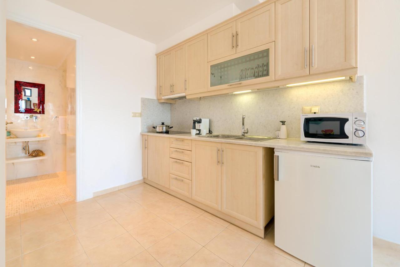 Kamári Moschatos Beach House מראה חיצוני תמונה