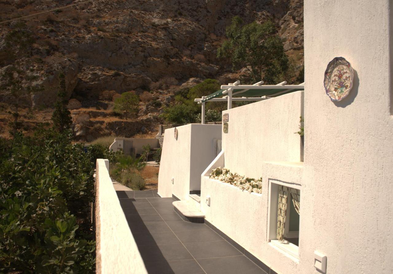 Kamári Moschatos Beach House מראה חיצוני תמונה