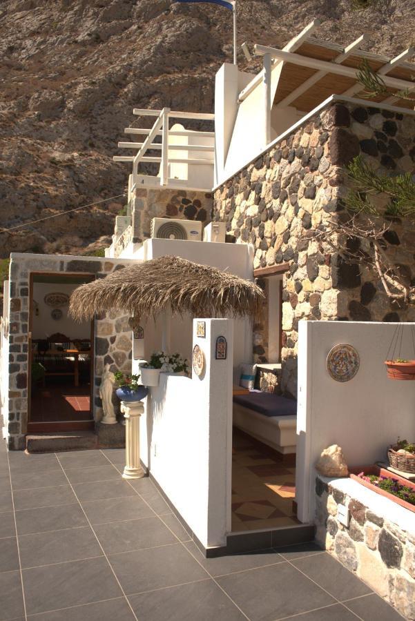 Kamári Moschatos Beach House מראה חיצוני תמונה