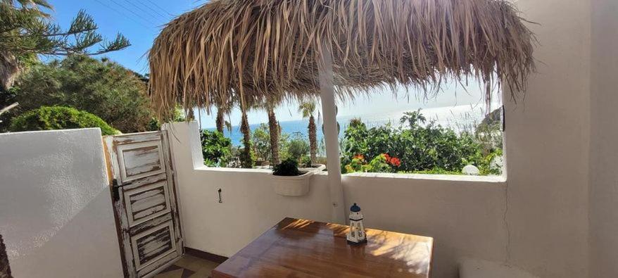 Kamári Moschatos Beach House מראה חיצוני תמונה